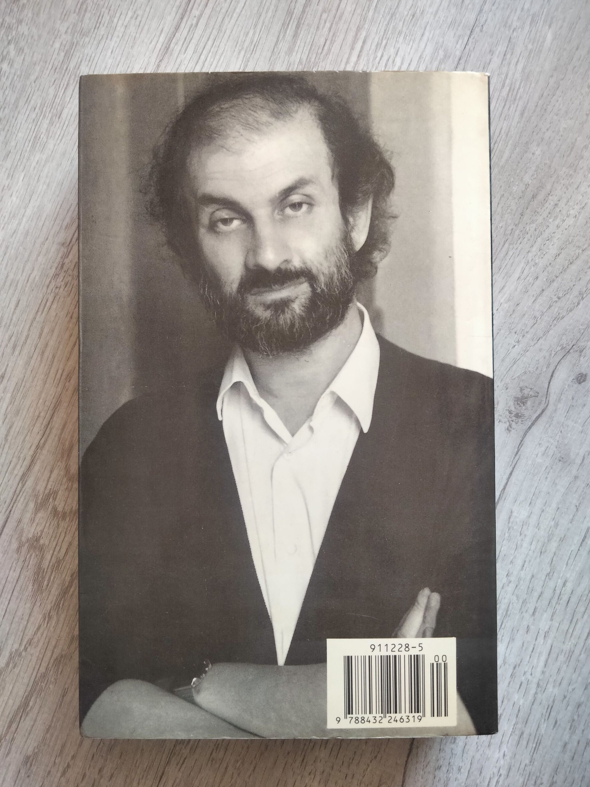 Los versos satánicos - Salman Rushdie - 4