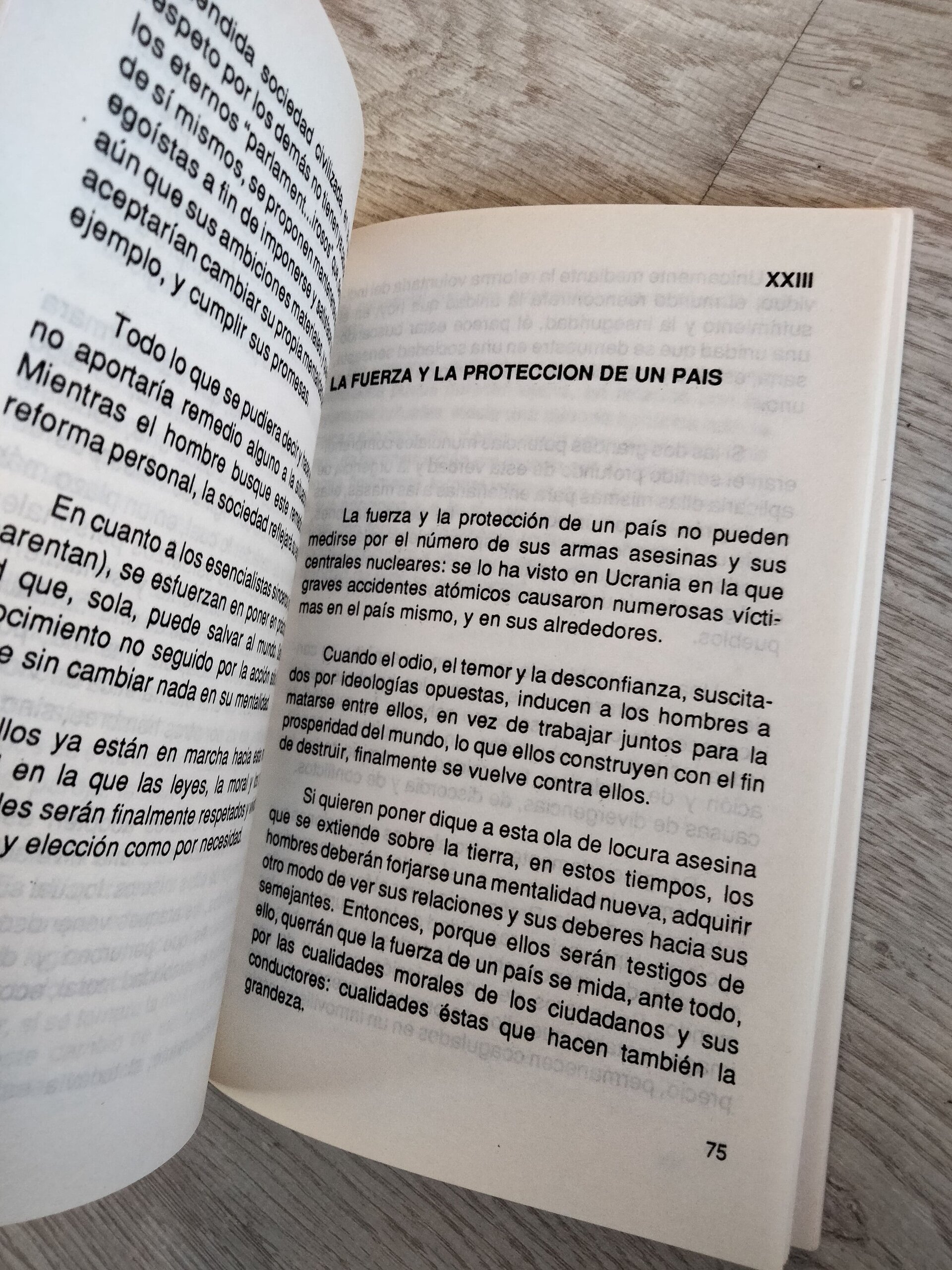 Optica esencialista espiritual y social - 8