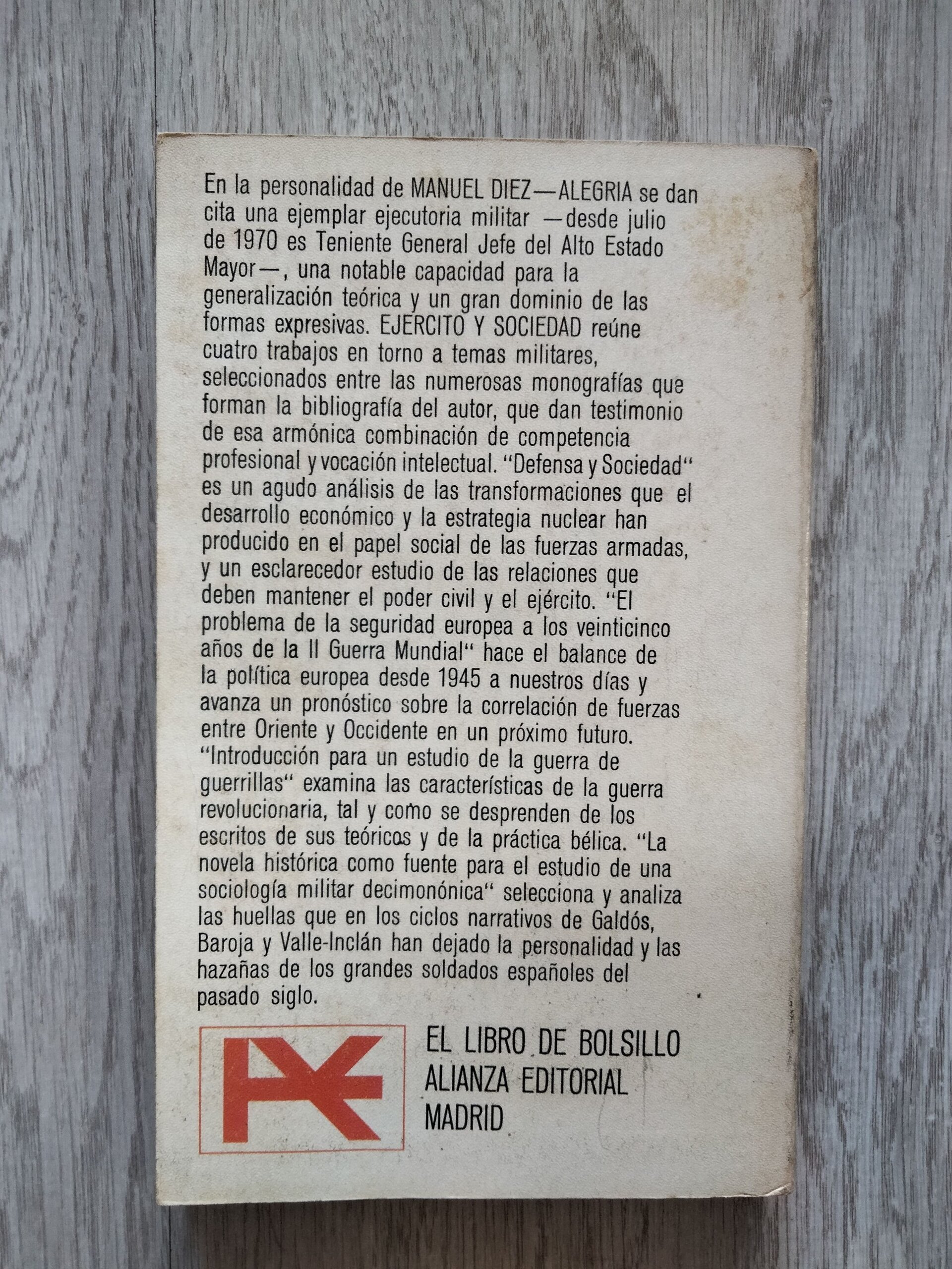 Ejército y Sociedad - libro - 4